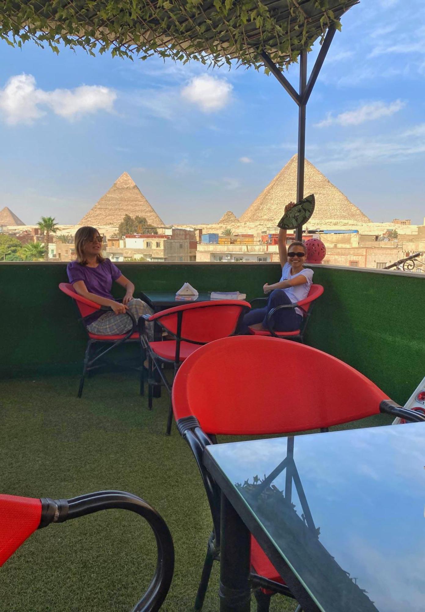 Отель Magic Golden Pyramids View Kafrat al Jabal Экстерьер фото